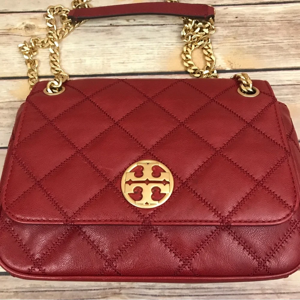 Tory Burch Red Willa Quilted Shoulder Bag Crossbody Purse  with Gold Chain Strap - Picture 2 of 5